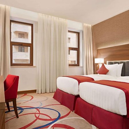 Ramada Hotel & Suites By Wyndham Yerevan Ngoại thất bức ảnh
