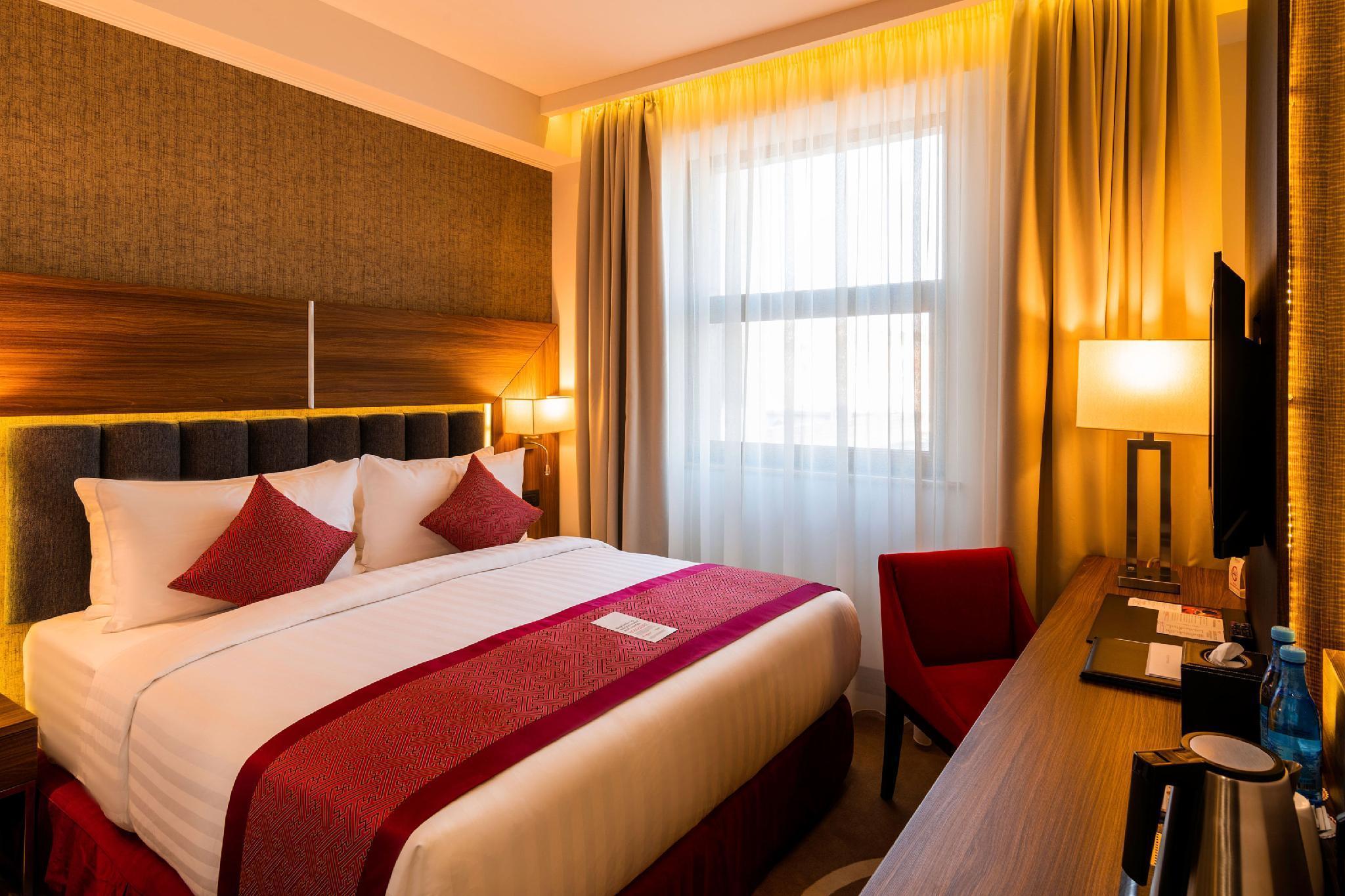 Ramada Hotel & Suites By Wyndham Yerevan Ngoại thất bức ảnh