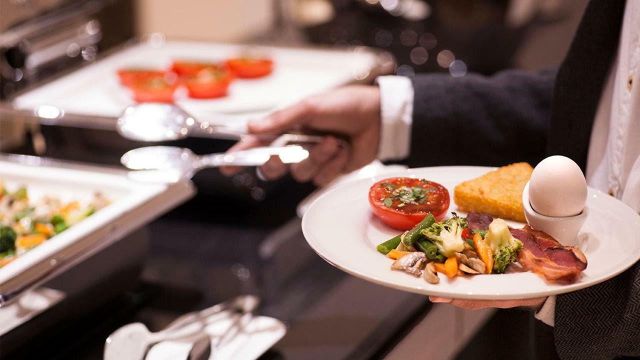 Ramada Hotel & Suites By Wyndham Yerevan Ngoại thất bức ảnh